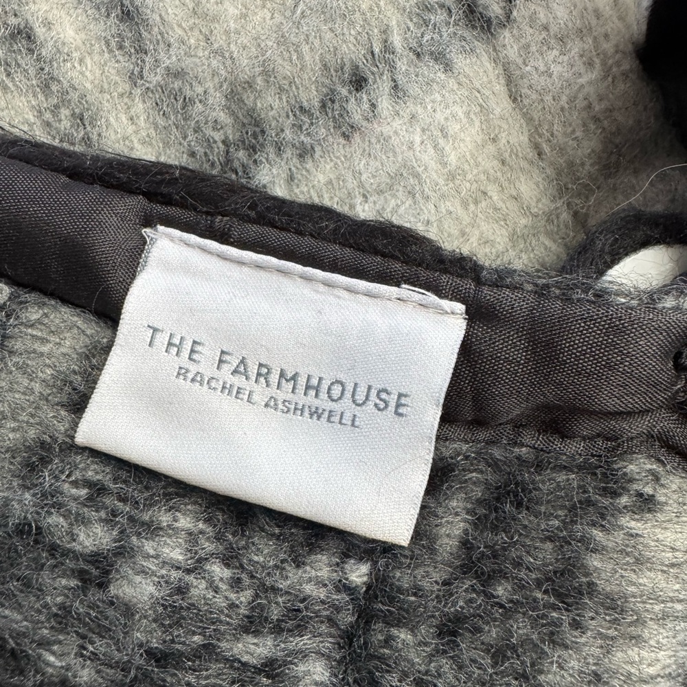 The Farmhouse Rachel Ashwell Wmns O/S Black Plaid Fringe Wool Blend Shawl Poncho - Picture 3 of 5